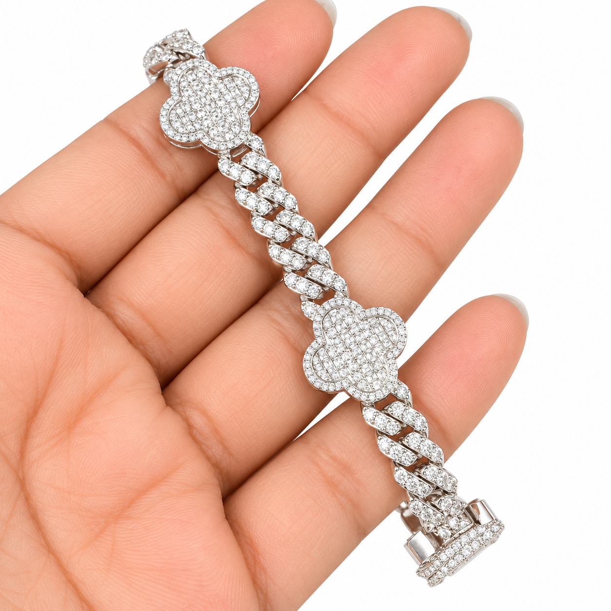Clover Cuban Link Moissanite Bracelet