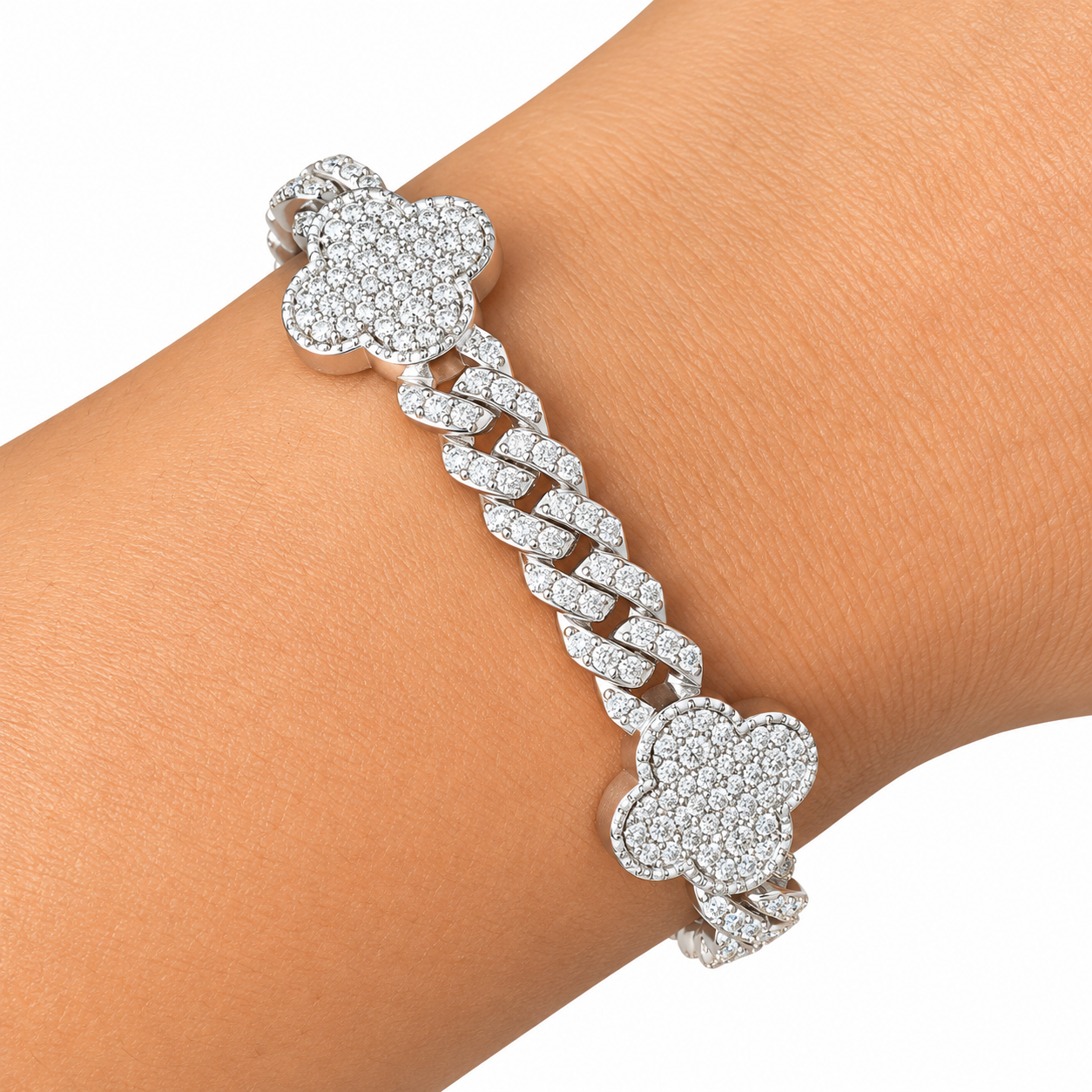 Clover Cuban Link Moissanite Bracelet