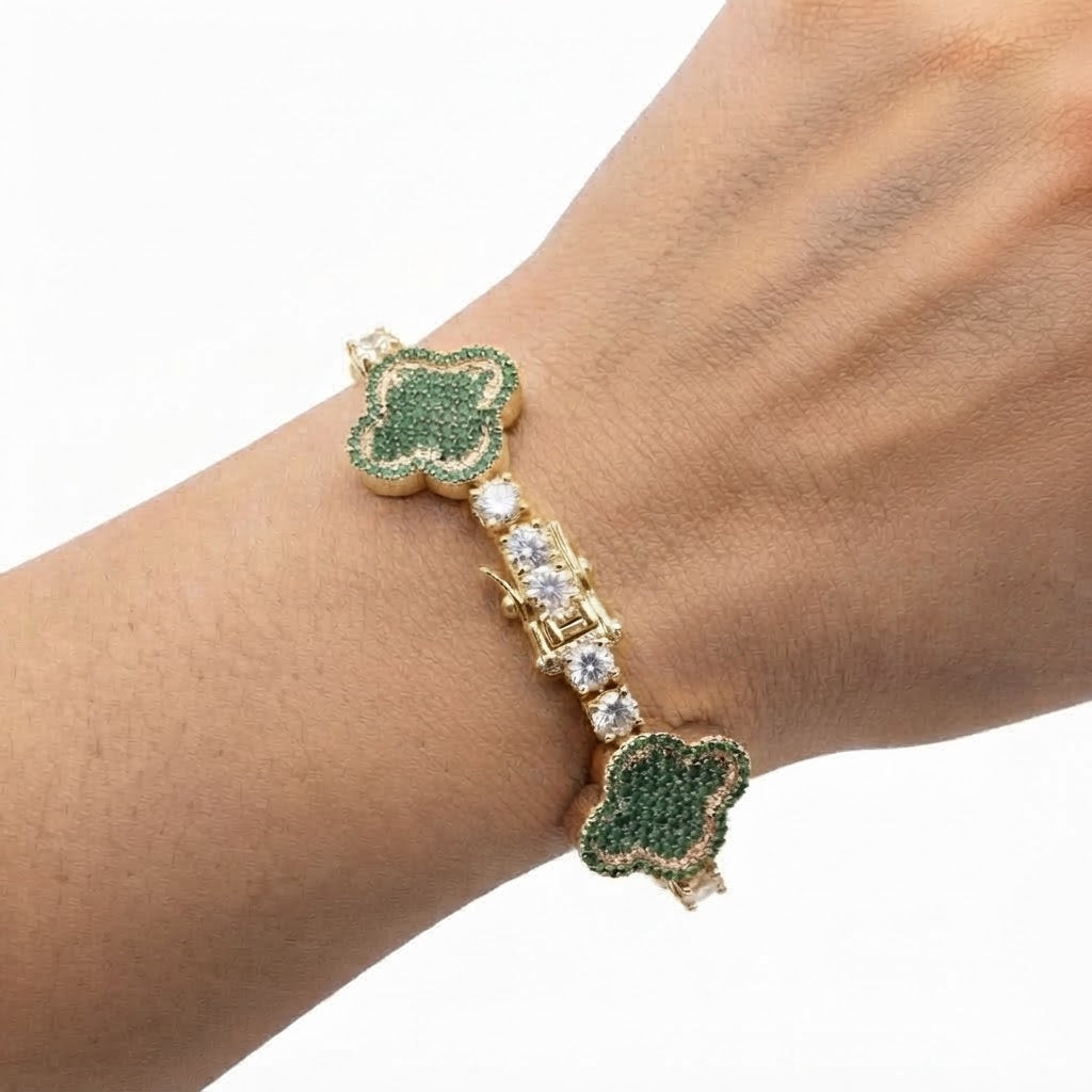 Green Moissanite Clover Station Link Bracelet